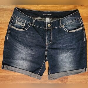 Plus Size 18 Maurices Denim Shorts Cuffed Button Back Pockets